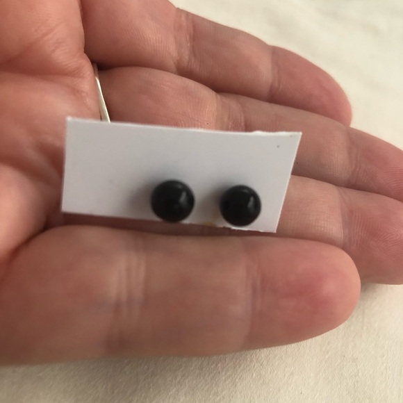 Lot of Silver and Black Post Earrings - Picture 5 of 8